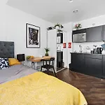 Private Accomodation In Central London, Limited Offer In January, Card Payment